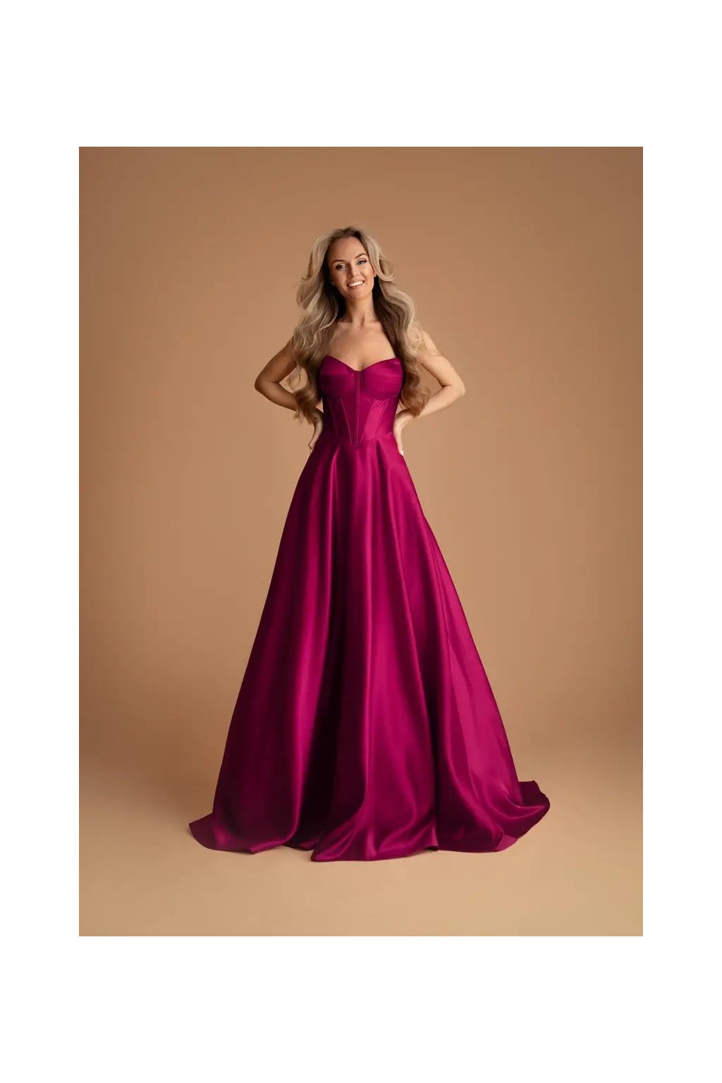 Dlouhé společenské fuchsiovy korzetové šaty s vázáním