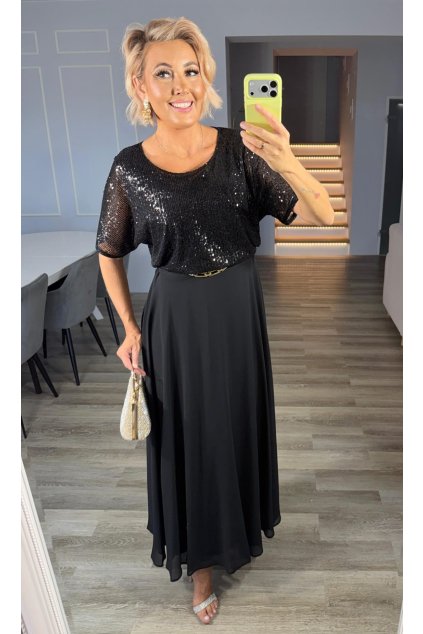 Dlouhé společenské černé šaty s flitry a zlatou ozdobou