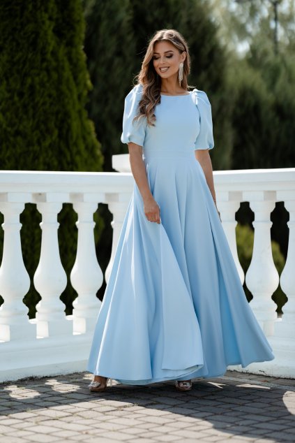 Dlhé spoločenské bledomodré šaty s puff rukávmi