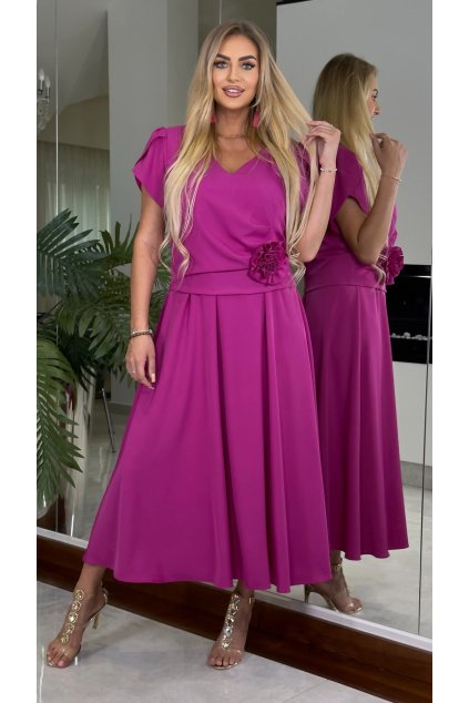 Fuchsiove šaty s kvetinou