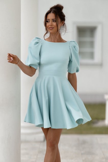 Mentolové šaty s puff rukávmi