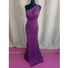 Dlhé spoločenské purpurové priliehavé šaty