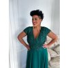 Dlhé spoločenské zelené šaty s čipkou a kamienkami