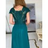Dlhé spoločenské zelené šaty s čipkou a kamienkami