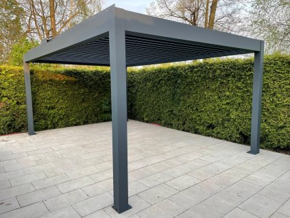 Bioklimatická pergola LARGE (6x4x2,7m)