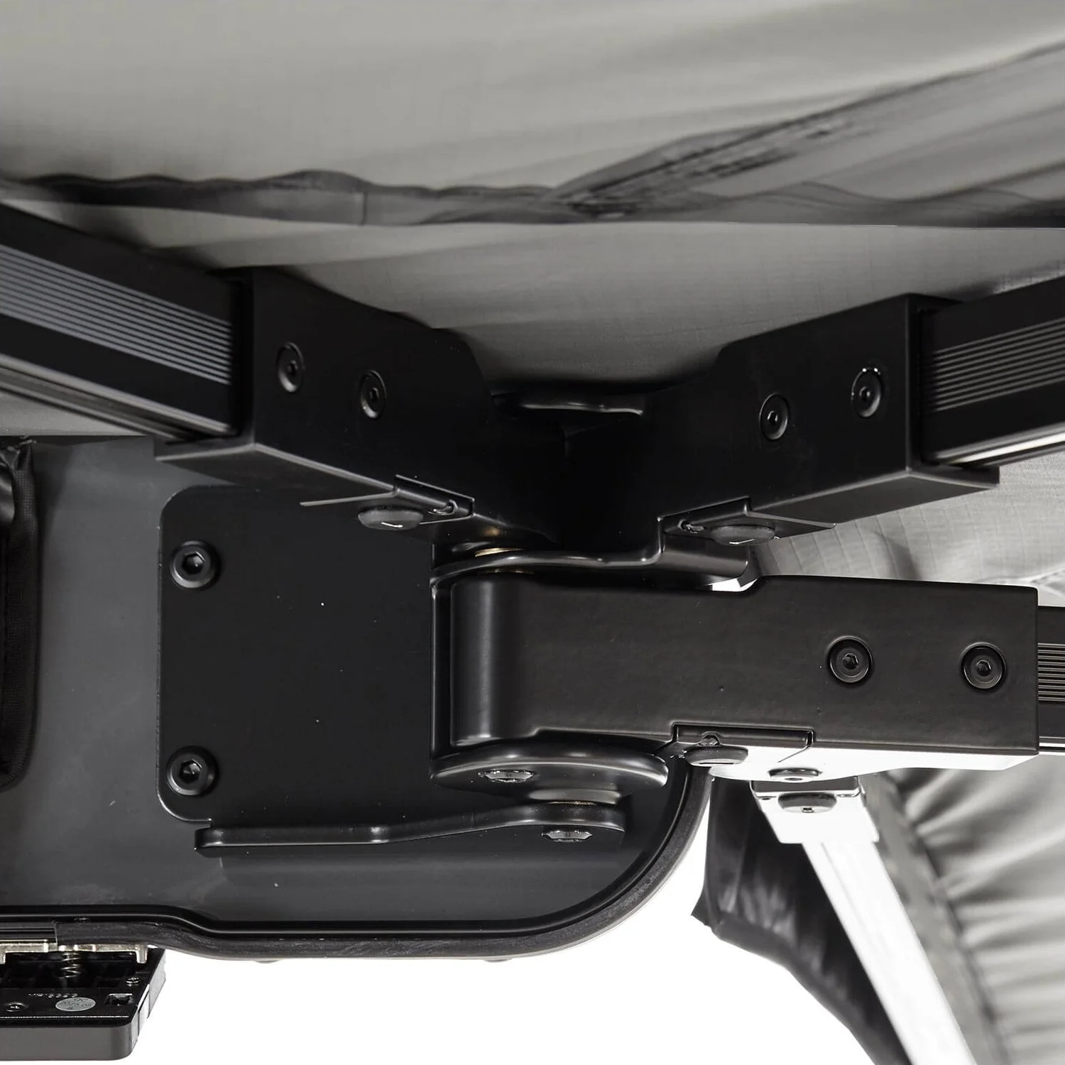 VICKYWOOD BRANCH RUGGED 270° 200 cm – detail kloubu ramen