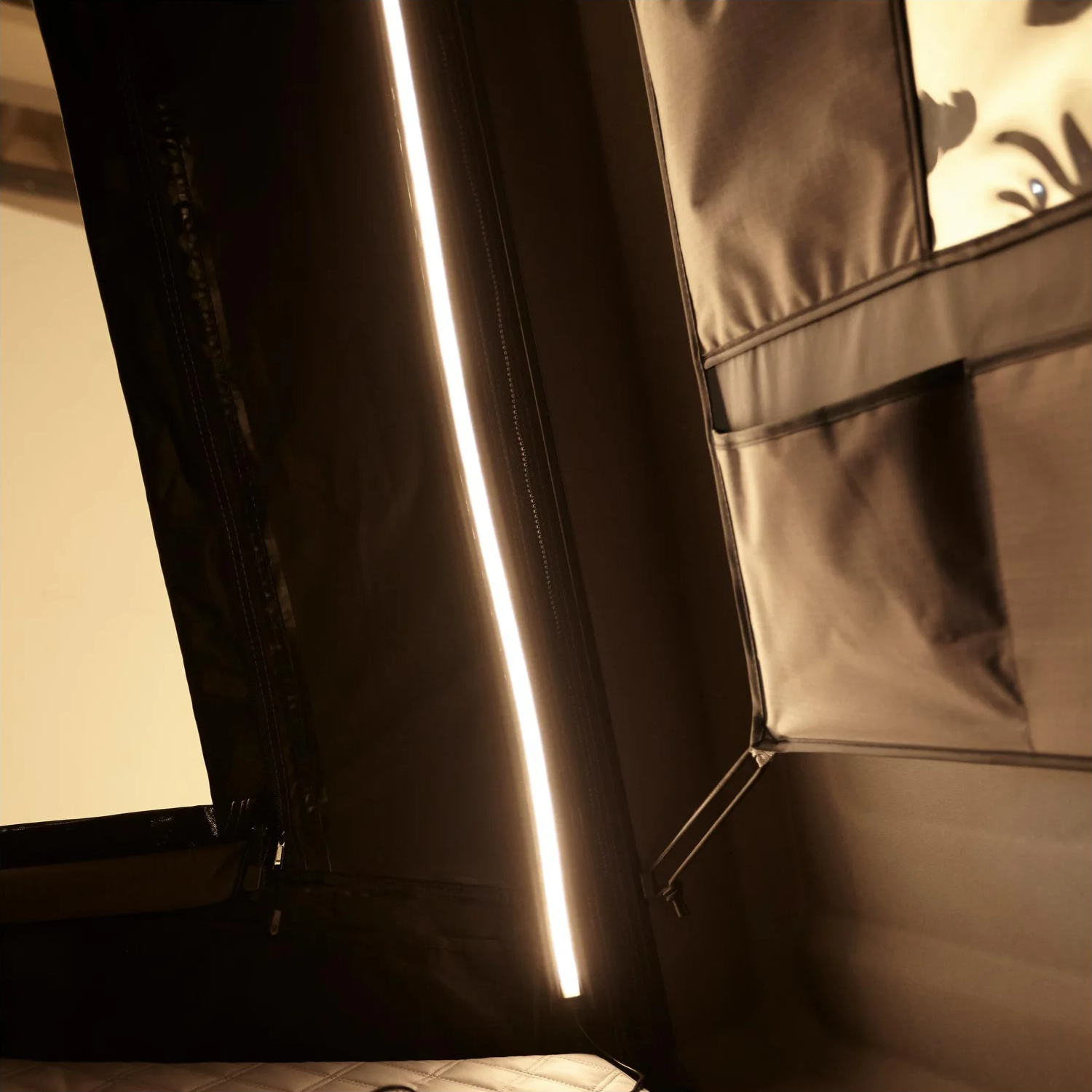 VICKYWOOD TEAK 1.0 135 – vnitřní LED osvětlení