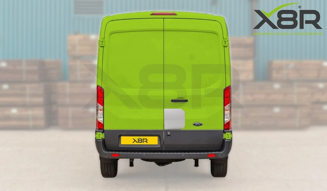 Zadní křídlové dveře Ford Transit Mk8 s namontovanou ochranou