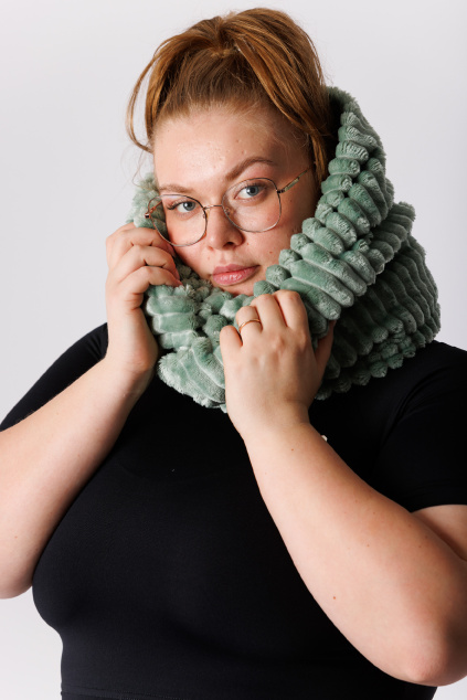 GoldBee Round Scarf Fluffy Dusty Mint (Barva Dusty Mint, Velikost M)