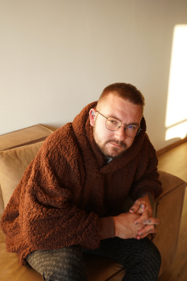 GoldBee Hoodie Ice Age Chocolate (Barva Chocolate, Velikost M)