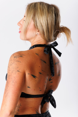 GoldBee Zamatové Plavky Cross Vrchný Diel Black (Barva Black, Velikost L)