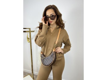 B8890B2E 8C39 4040 B05F 2028BA9DA3DA