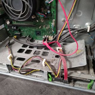 S čistým PC pod stolem můžete mít zaslouženě lepší pocit!😉👌 Ať notebook nebo stolní pc, vyčištění si čas od času zaslouží,...