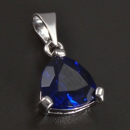 Přívěsek bílé zlato tmavěmodrý safír č. 1