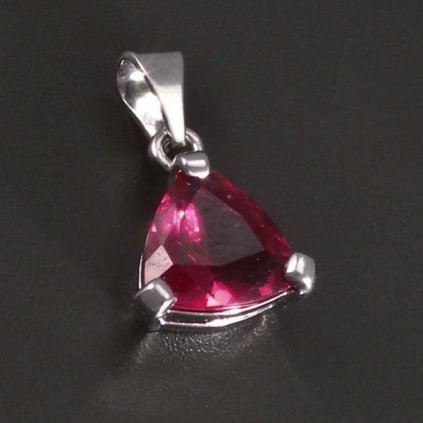 Přívěsek bílé zlato synt. rubín č. 1