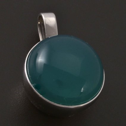 Stříbrný masivní přívěsek chryzopras