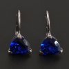 Náušnice s trojúhelníkovým modrým safírem č. 1