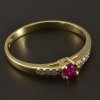 Zlatý prsten synt. rubín a zirkony č. 1