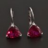 Stříbrné náušnice broušený rubín červený