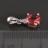 Stříbrný jemný přívěs rubín se zirkony