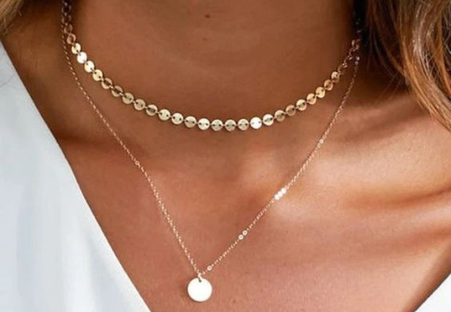 Dámský náhrdelník jako krásný dárek