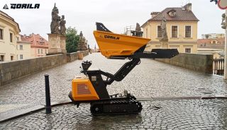 Naše dumpery GORILA G800L PRO pracují i na Karlově mostě.💪 GORILA G800L PRO jsou nasazeny i při pracích na Karlově mostě....