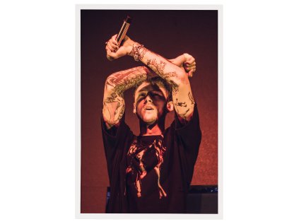 Machine Gun Kelly RAM ART 62x93 cm bily