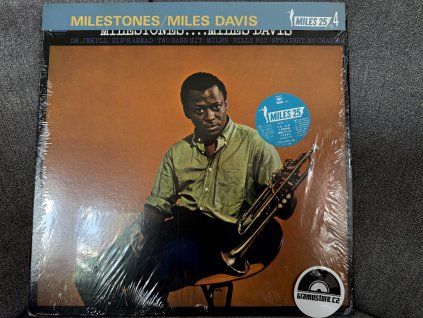 MILES DAVIS - MILESTONES JAPAN REISSUE