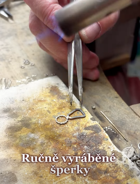 Tradice ruční výroby českých šperků
