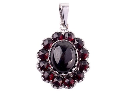 Czech garnet pendant (6471163)