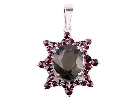 Czech garnet pendant (6471369)