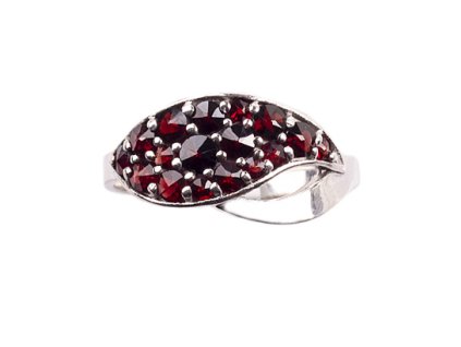 silver ring with czech garnet (6270944)
