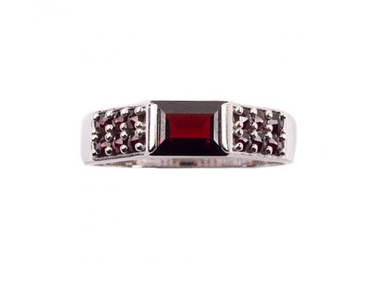 Czech garnet ring (6271060)