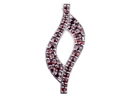 Czech garnet pendant (6471307)