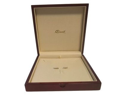 Dřevěná kazeta na set