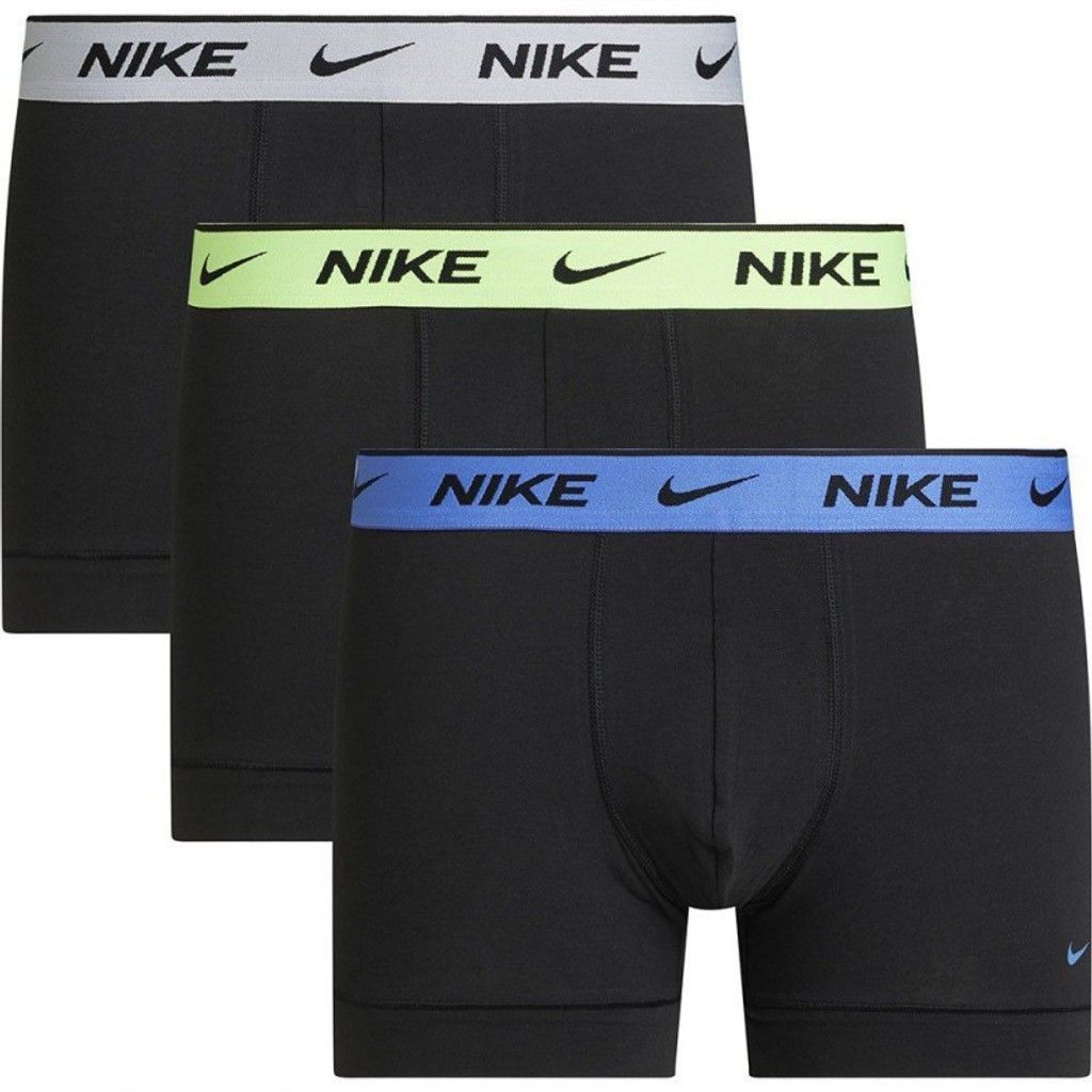 Nike 0000KE1008- Barva: černá, Velikost: M