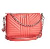 KABELKA GUESS MARISOL QUILTED CROSSBODY světle coral