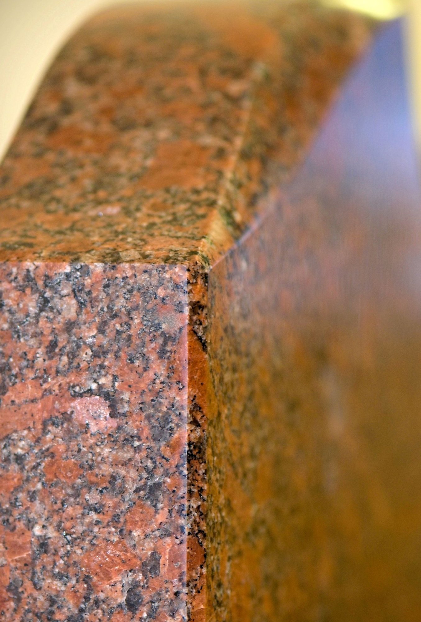 Novodanská Žula: Vzácný Klenot z Východní Ukrajiny