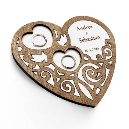 Svatebni podtacek na prsteny