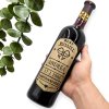 cervene vino s vlastni etiketou drevene 1
