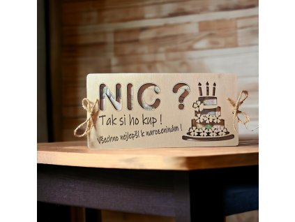 Dřevěná obálka na peníze s nápisem NIC – Gravilan