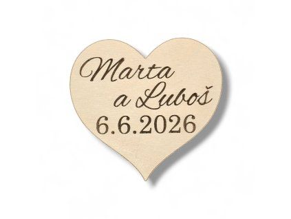 dřevěné svatební srdce s nápisem na míru