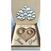 krabicka na snubni prstynky s motivem srdicek