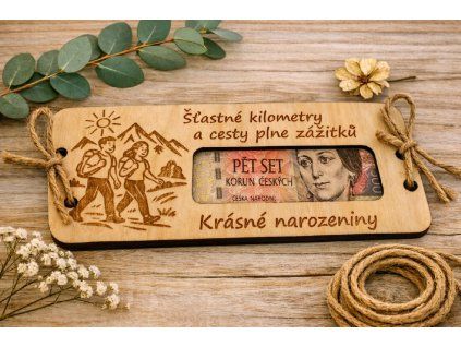 drevena-obalka-na-penize-pro-turistu