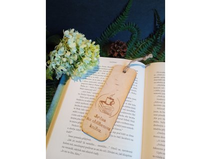 Dřevěná záložka do knížky