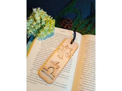 Dřevěná záložka do knížky -znamení váhy
