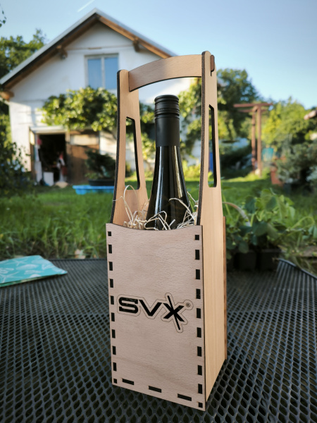 Dárkový obal na lahev s logem SVX