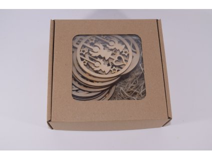 sada 12 drevenych ozdob v darcekovej papierovej krabicke s priehladnym vekom (2)