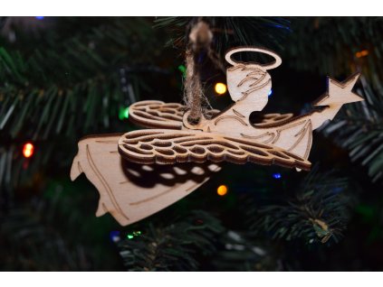 dreveny anjelik s hviezdou 2