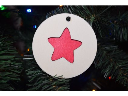 drevena ozdoba hviezda linecky dizajn s cervenym stredom (2)